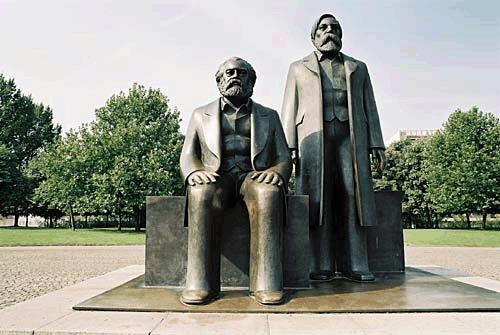 Marx-Engels-Forum01