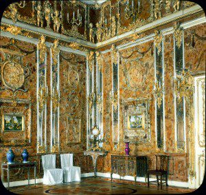 Catherine_Palace_interior_-_Amber_Room_(1)