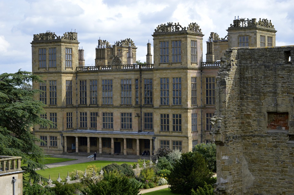 hardwick-hall