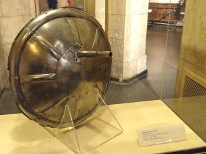 Gun-shield,_perhaps_Italy,_circa_1540_-_Higgins_Armory_Museum_-_DSC05680 ancient weapons