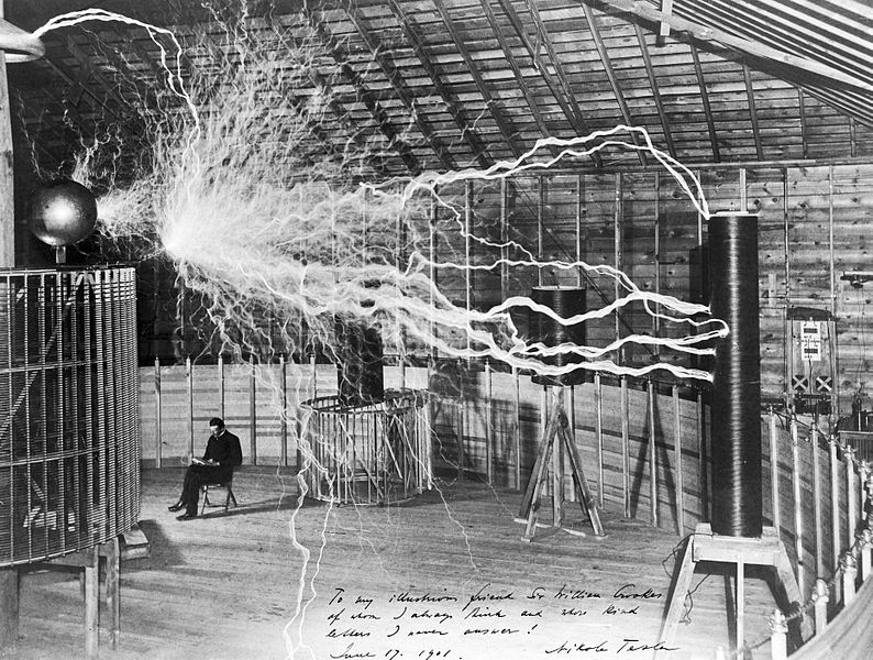 Nikola_Tesla,_with_his_equipment_Wellcome_M0014782