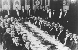 Tesla's inventions Second_banquet_meeting_of_the_Institute_of_Radio_Engineers
