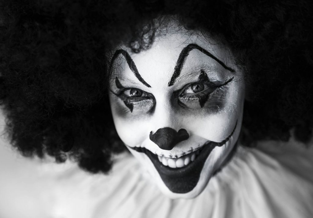 Urban legends clown-630883_1920