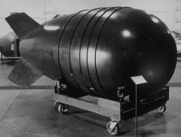 Mk_6_nuclear_bomb