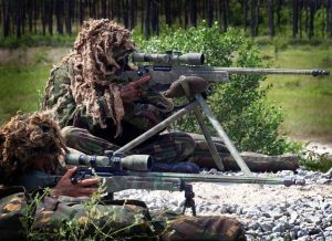 Royal_Marines_snipers_displaying_their_L115A1_rifles