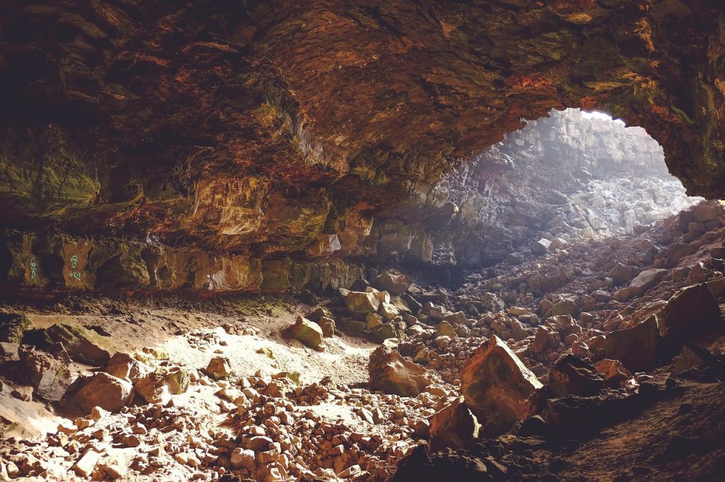 Lou Carcolh cave